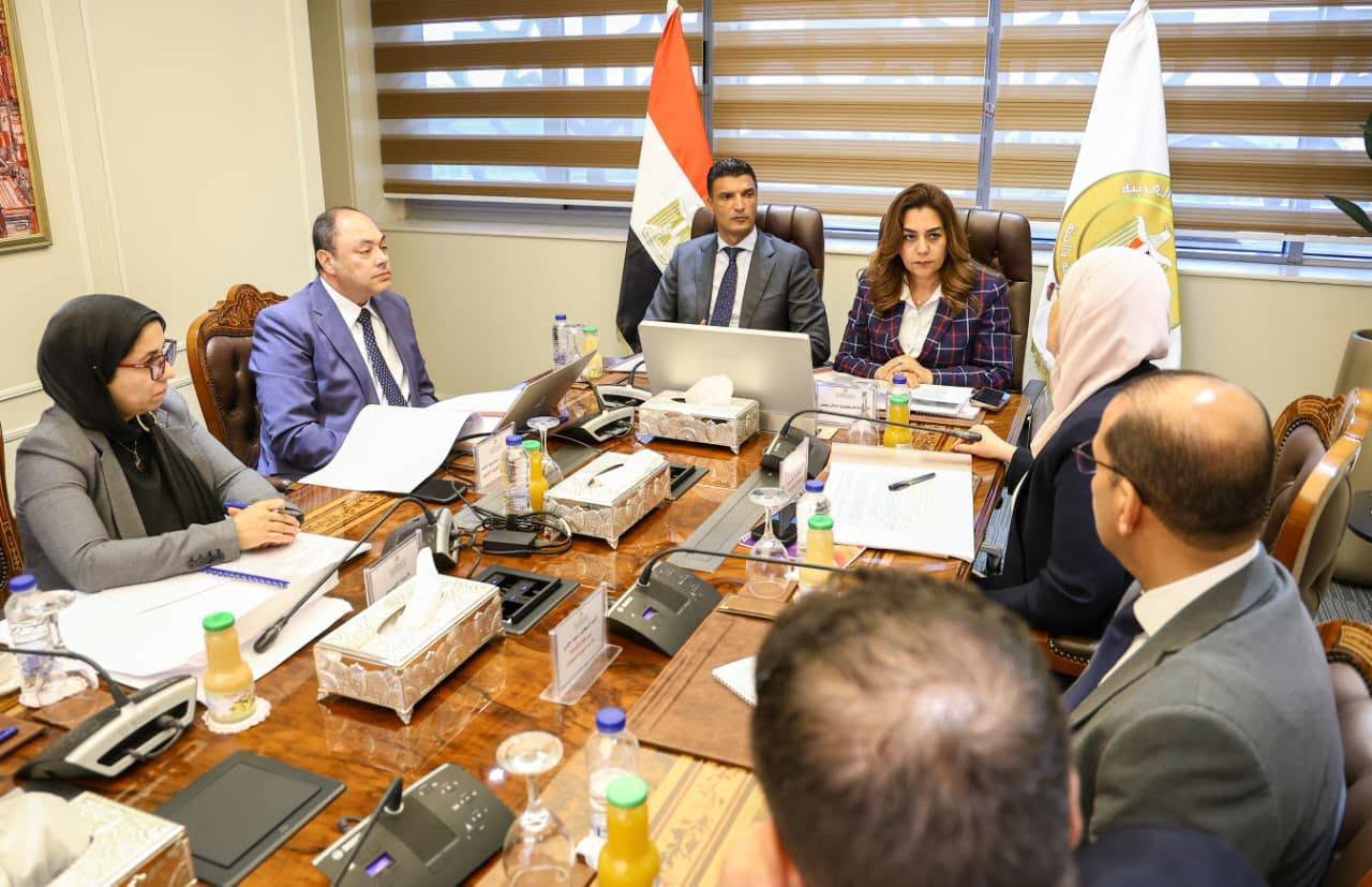 وزير الصناعة: الحرف التراثية واليدوية أهم محاور التنمية الاقتصادية بمحافظات الصعيد