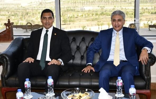الحكومة تبحث دعم السياحة الرياضية في مصر
