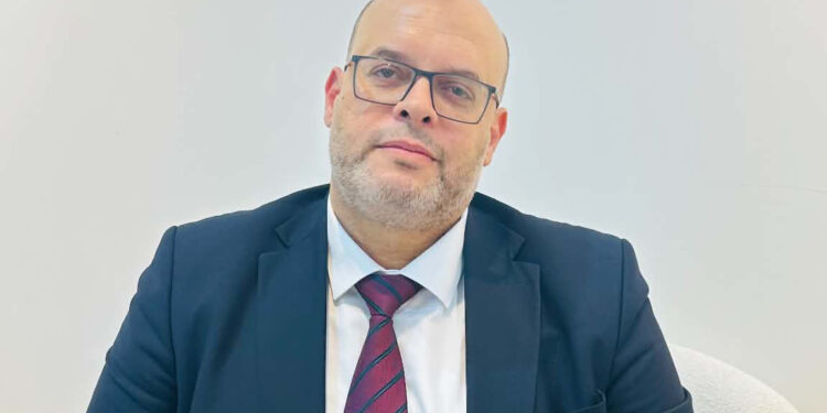 وليد أحمد أبوالخير، العضو المنتدب لشركة إيكاروس إلكتريك