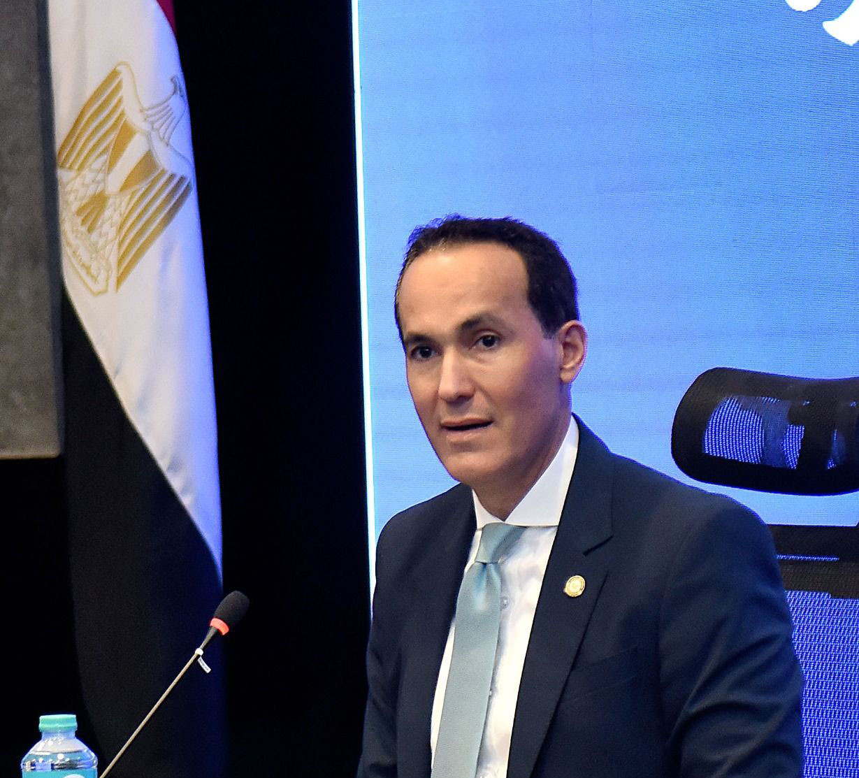 محمد عوض الرئيس التنفيذي للهيئة العامة للاستثمار والمناطق الحرة