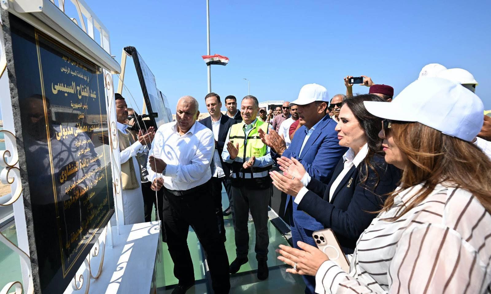 رئيس الوزراء يتابع أعمال تطوير الميناء الشرقى بمدينة مرسى مطروح
