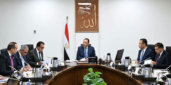 رئيس الوزراء يُتابع مستجدات الموقف التنفيذي لميكنة منظومة التأمين الصحي الشامل