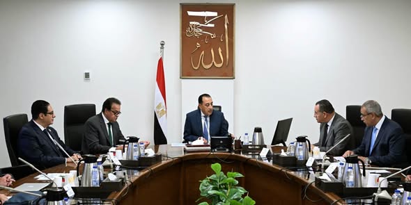 رئيس الوزراء يتابع مستجدات المعهد القومي للأورام "مستشفى 500500"