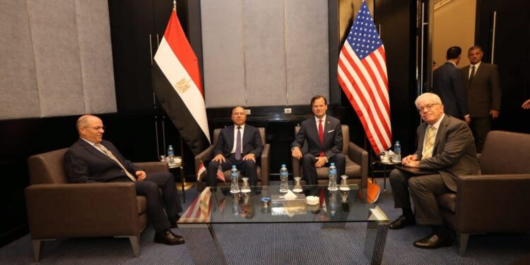 مصر تسعى لجذب استثمارات أمريكية في قطاع النقل