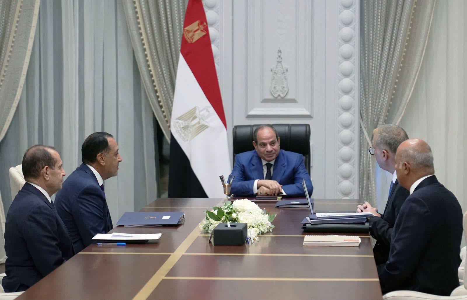 "السيسي": تعظيم القيمة المضافة من الثروات المعدنية وزيادة مساهمتها بالاقتصاد