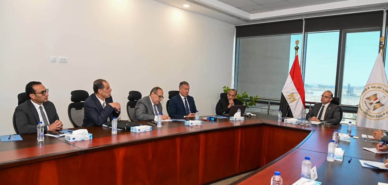 "الاستثمار" تبحث تطورات مشروع الإيثانول الحيوي باستثمارات 278 مليون دولار