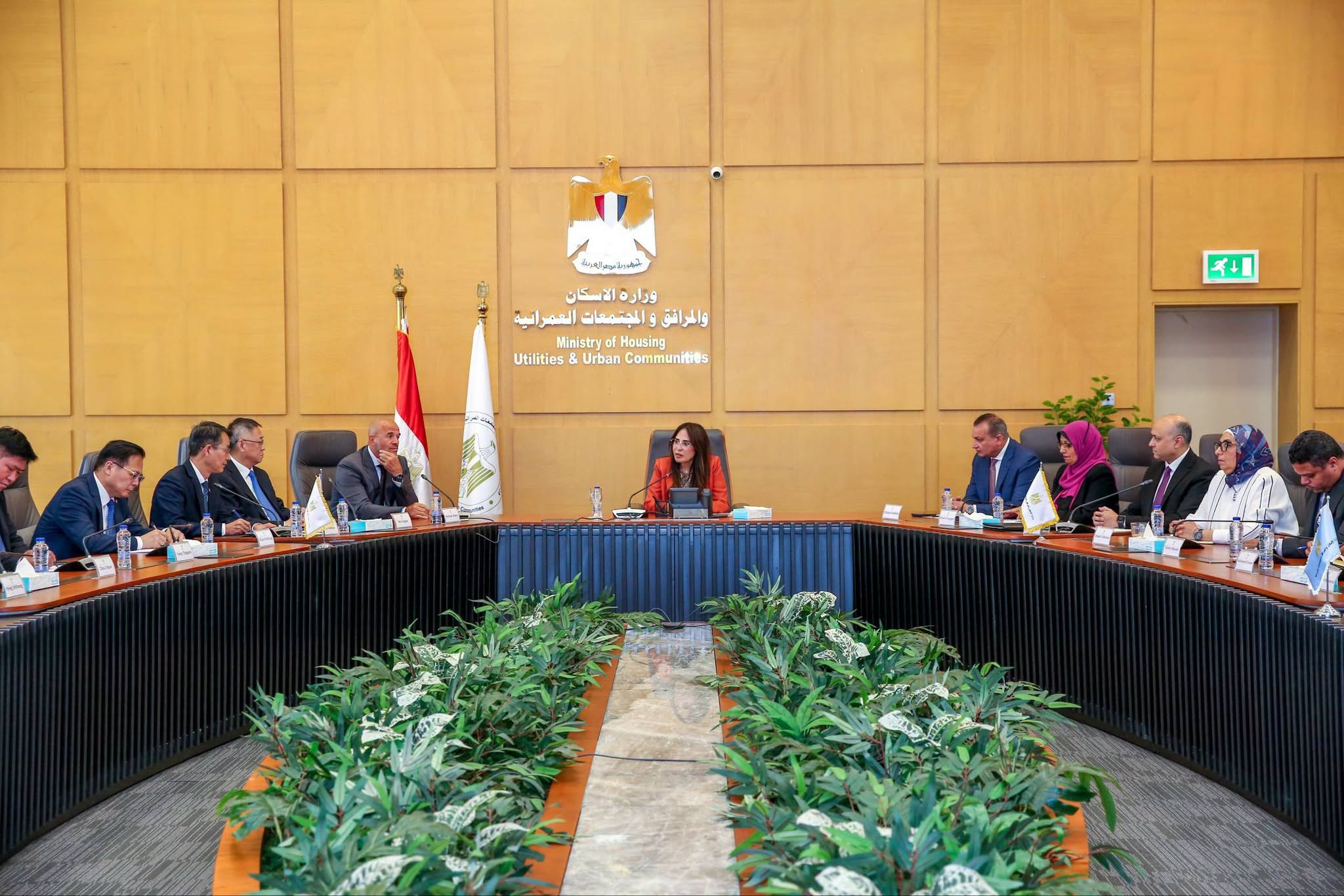 "الإسكان" تبحث مع CSCEC الصينية التعاون في تنفيذ المشروعات الكبرى