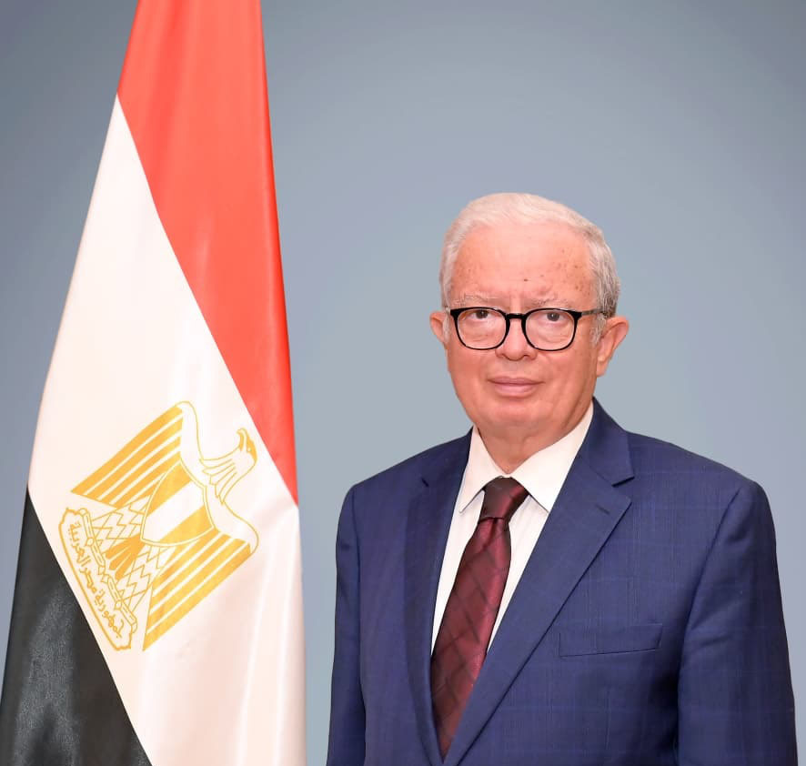 حسين عيسى، نائب رئيس مجلس الوزراء للشؤون الاقتصادية