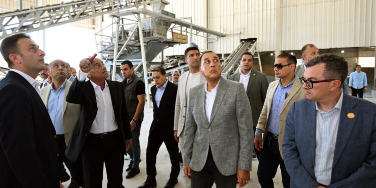 افتتاح مصنع "نا ترانس للأسمدة" في "اقتصادية القناة" باستثمارات 10 ملايين دولار