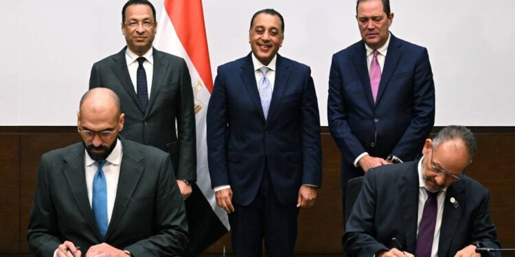 مصر تتعاون مع "سيسكو" في تنفيذ المبادرات الرقمية واستراتيجية الذكاء الاصطناعي