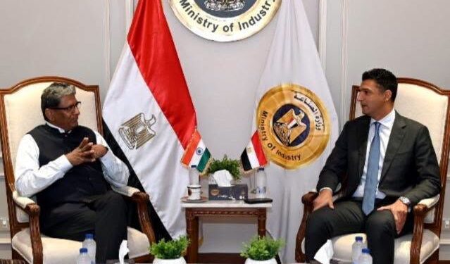 مصر والهند تبحثان تعزيز التعاون الصناعي والاستثماري