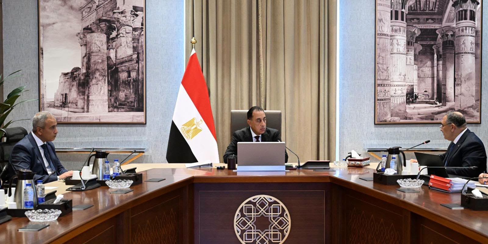 مجلس الوزراء
