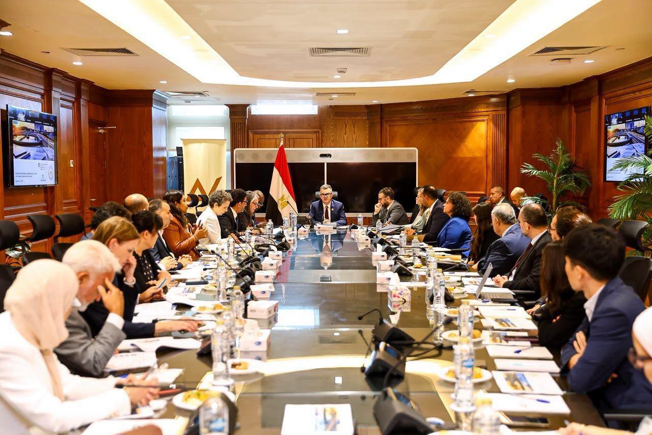 مصر تبحث مع البنك الدولي الموقف التنفيذي لآلية تمويل مشروعات البنية التحتية