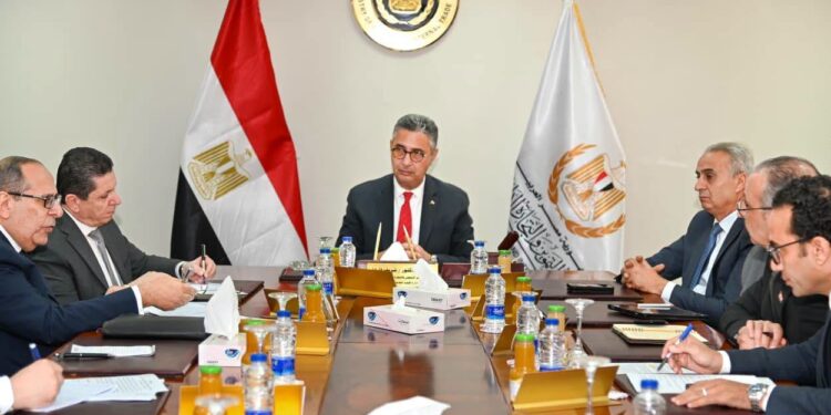 وزير التموين: طرح 18 سلعة جديدة ضمن مبادرة خفض الأسعار غدًا الجمعة