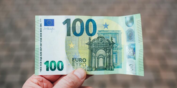 سعر اليورو في مصر اليوم