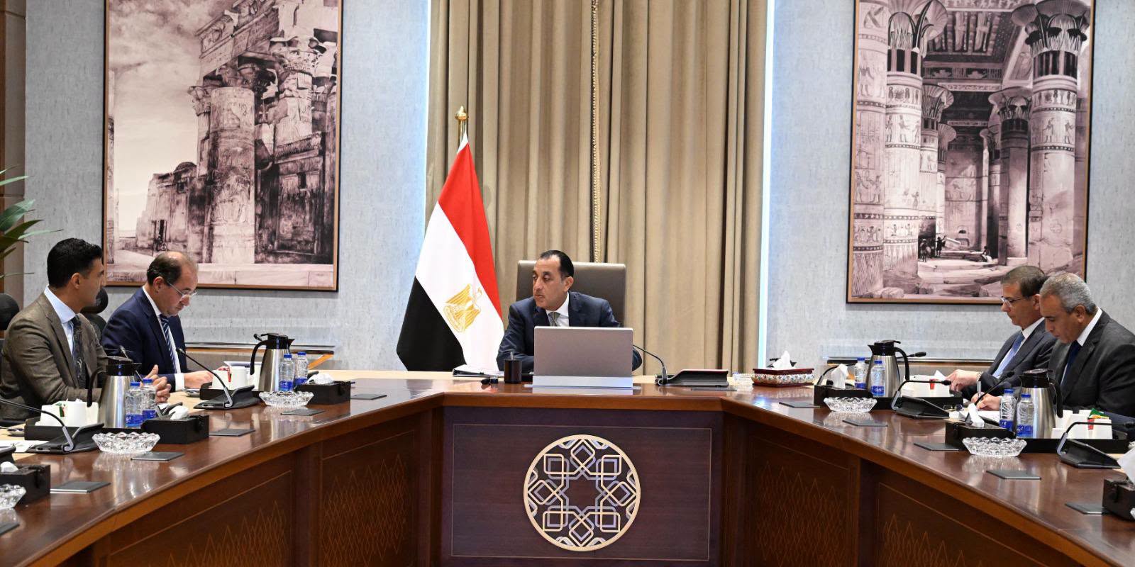 رئيس الوزراء يتابع الجهود الحكومية لتوفير الأسمدة للمزارعين