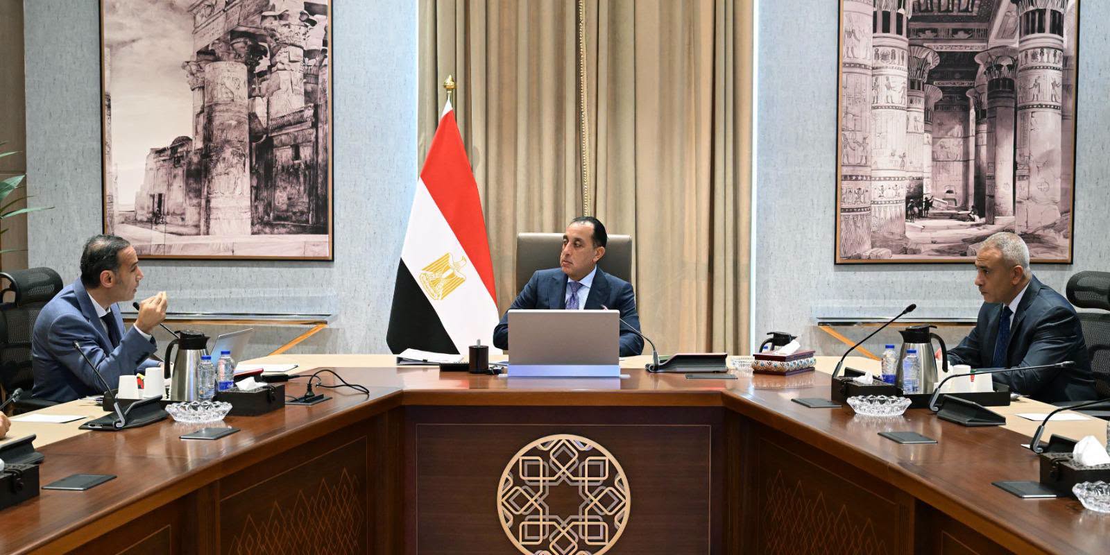رئيس الوزراء يبحث خطوات "الرقابة المالية" لتعزيز كفاءة سوق رأس المال