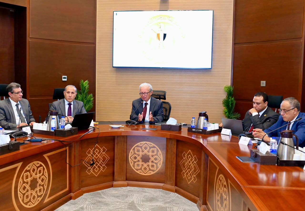 نائب رئيس الوزراء يتابع جهود إعادة هيكلة الهيئات الاقتصادية