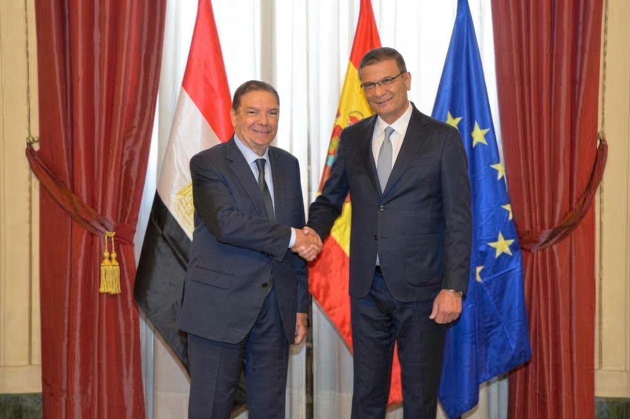 مصر وإسبانيا تبحثان تعزيز التعاون في مجالات الزراعة والاستثمار والتجارة