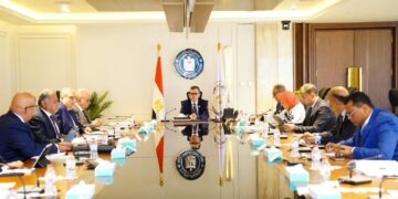 "التخطيط" تبحث الاستغلال الأمثل لأصول بنك الاستثمار القومي