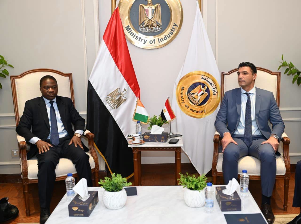 مصر وكوت ديفوار تبحثان تعزيز التعاون الصناعي
