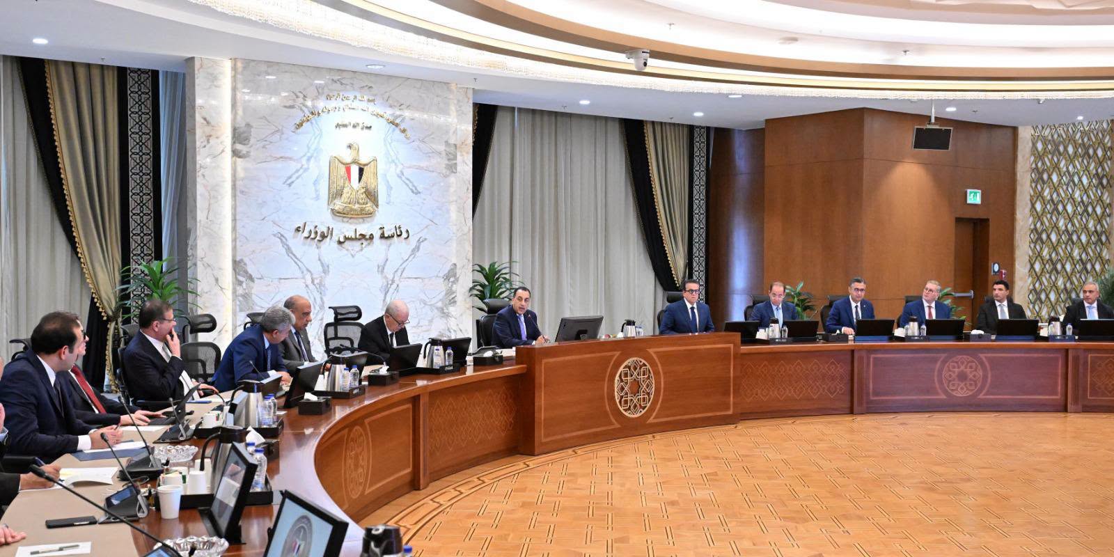 رئيس الوزراء يترأس اجتماع اللجنة المركزية لإدارة الأزمات