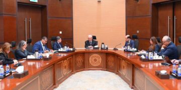 نائب رئيس الوزراء للشئون الاقتصادية يبحث مع البنك الدولى تعزيز التعاون