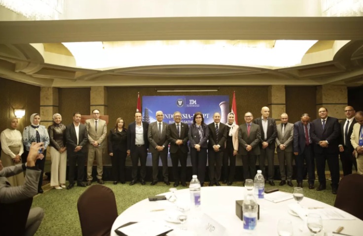 مصر وإندونيسيا تستهدفان رفع التبادل التجارى إلى 5 مليارات دولار بحلول 2030