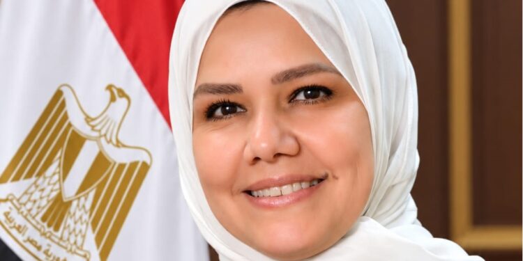رشا عبد العال، رئيس مصلحة الضرئب المصرية. صورة رسمية